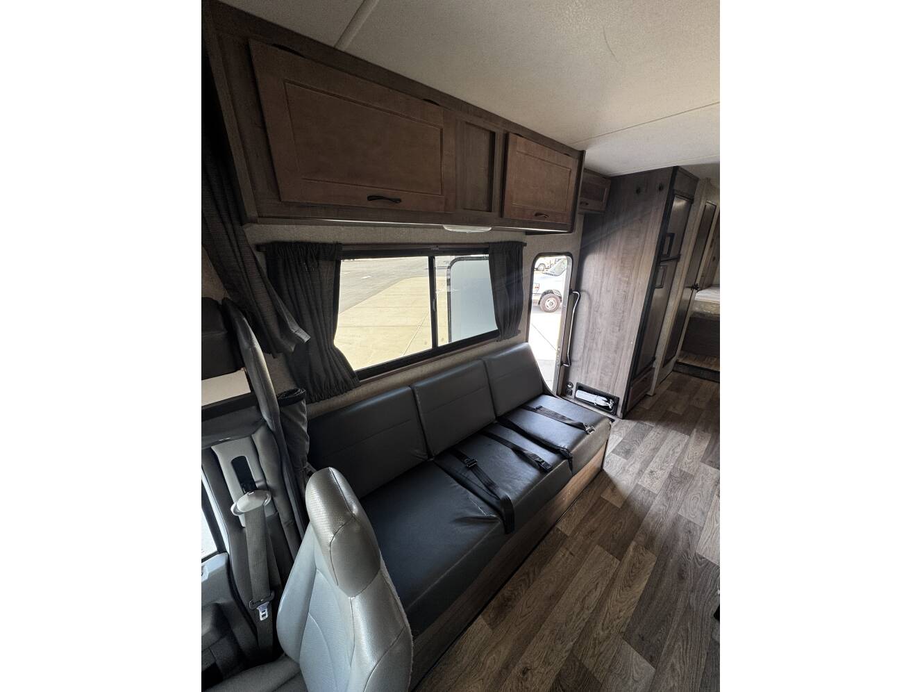 A photo of this 2021 Winnebago MINNIE WINNIE 328QR