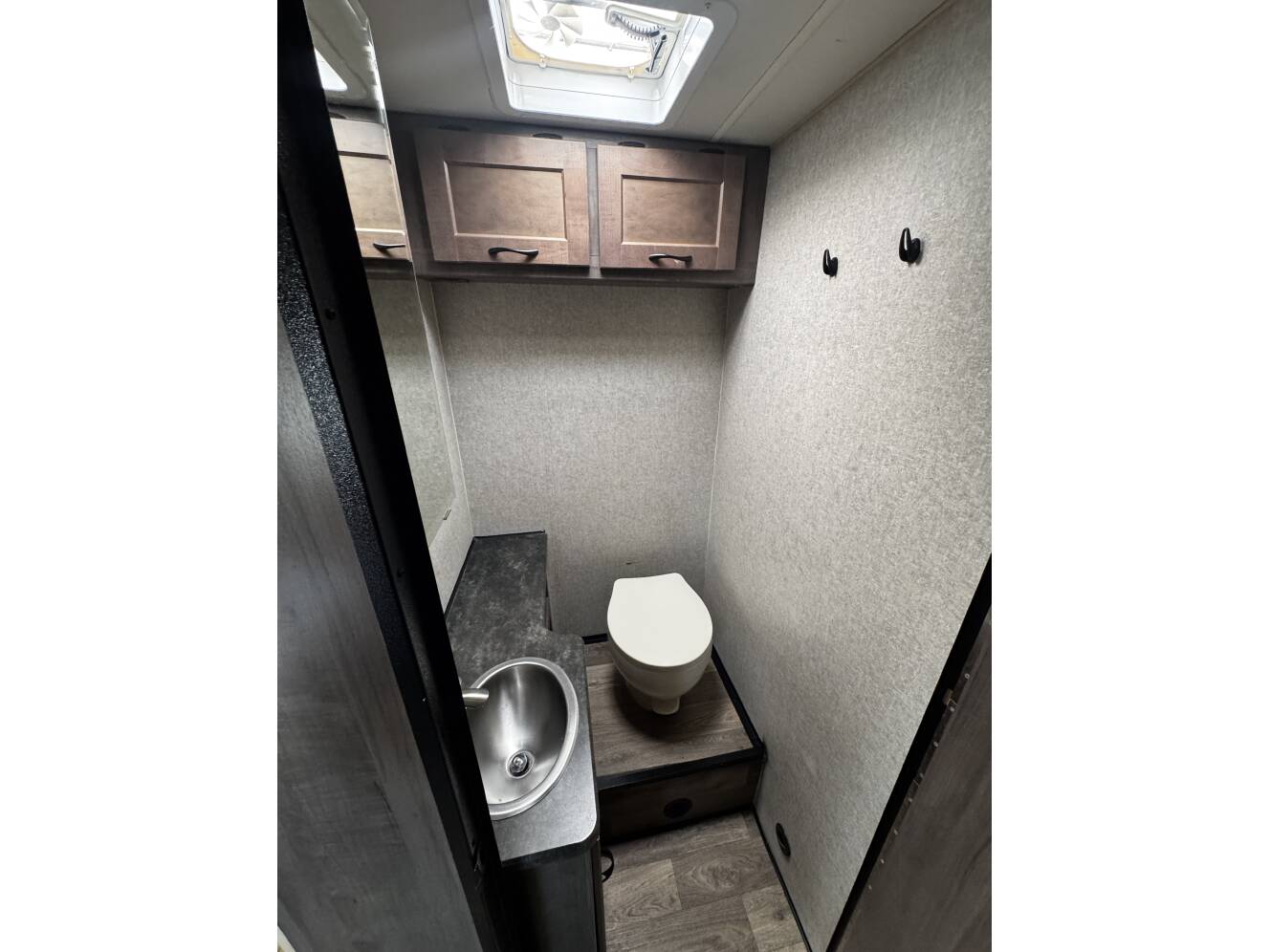 A photo of this 2021 Winnebago MINNIE WINNIE 328QR