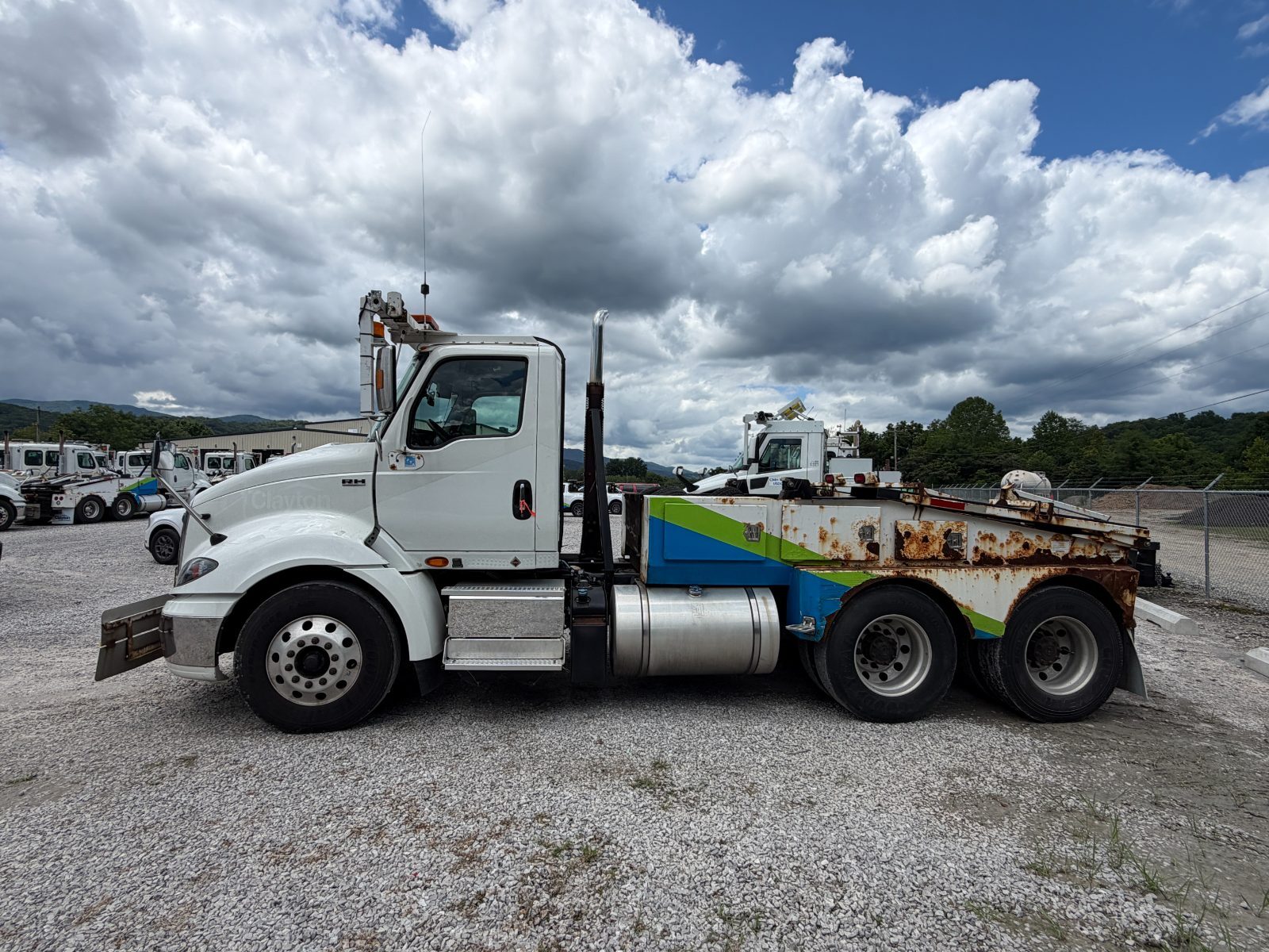 2019 INTERNATIONAL RH613 in Rocky Top, TN