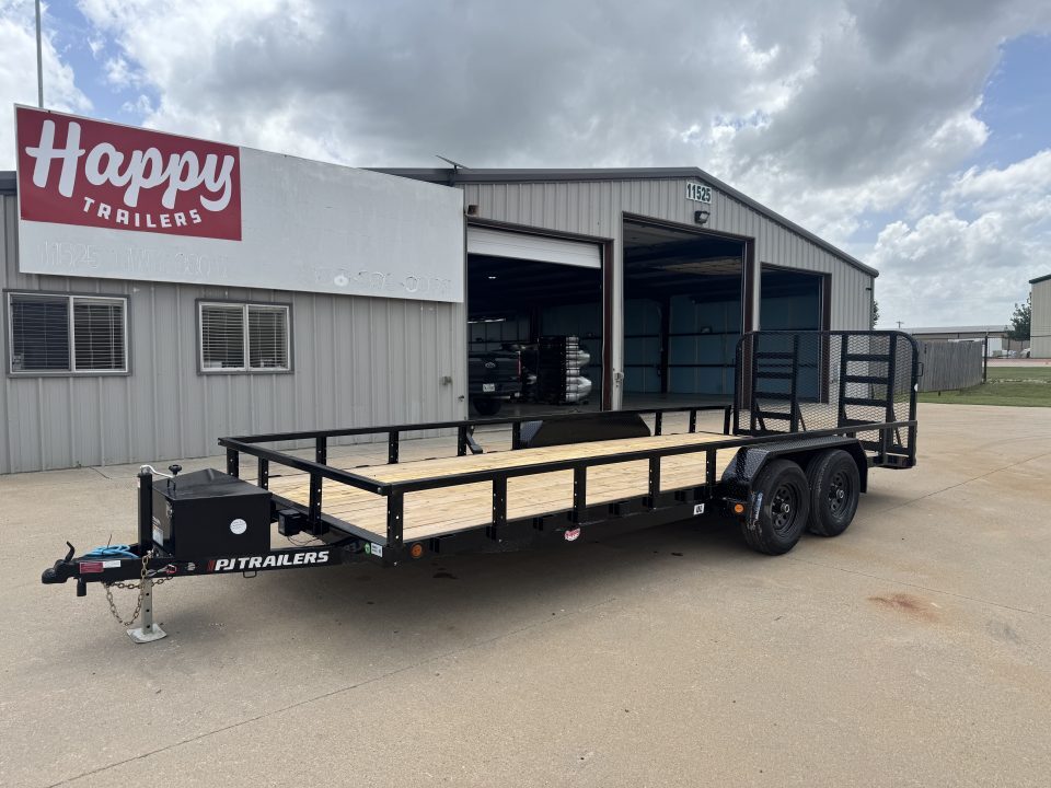 2027 PJ Trailers UL in Krum, TX