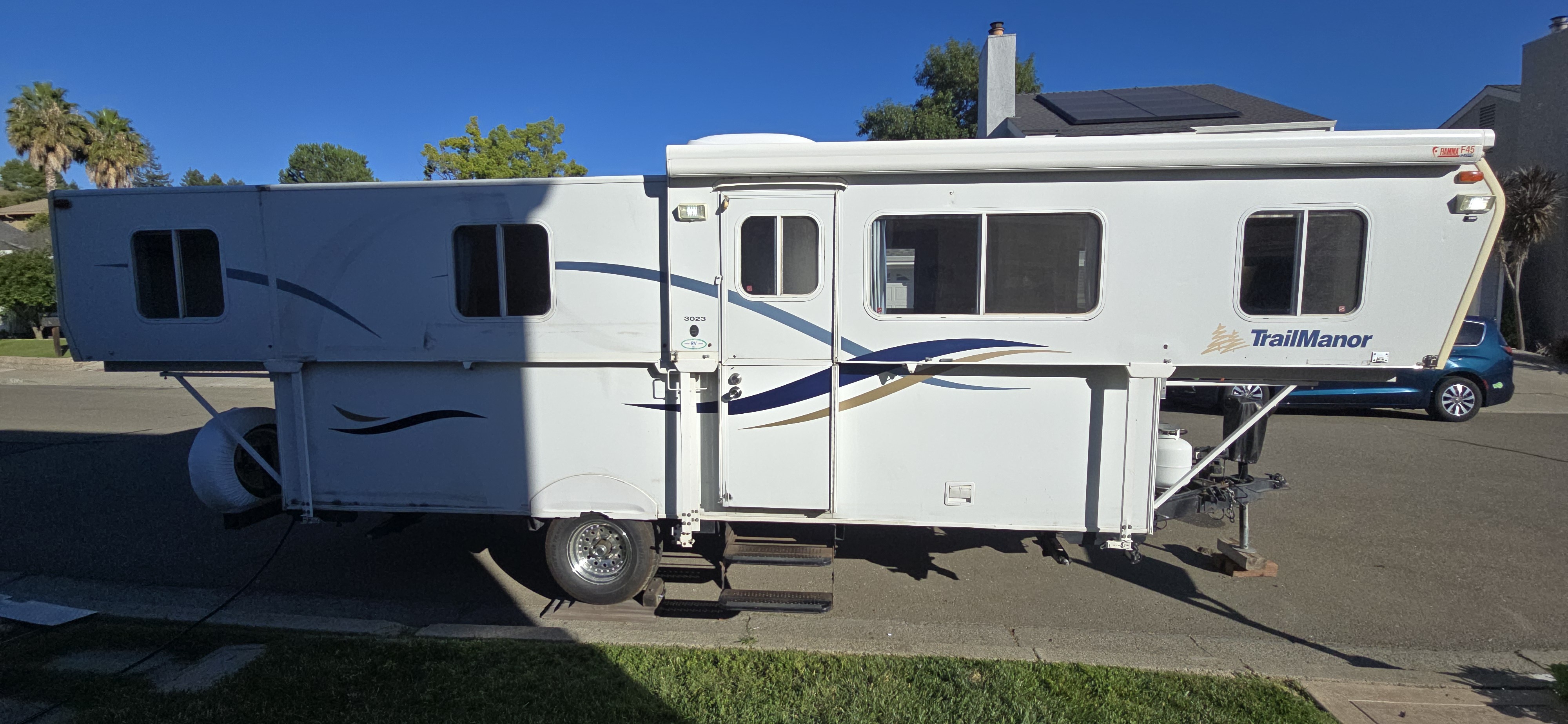 2002 Trailmanor 3023 in san ramon CA