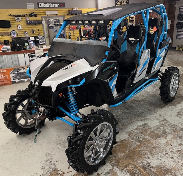 2017 Can-Am MAVERICK MAX 1000R XMR 4X4 EFI X MR 1000R in spring TX