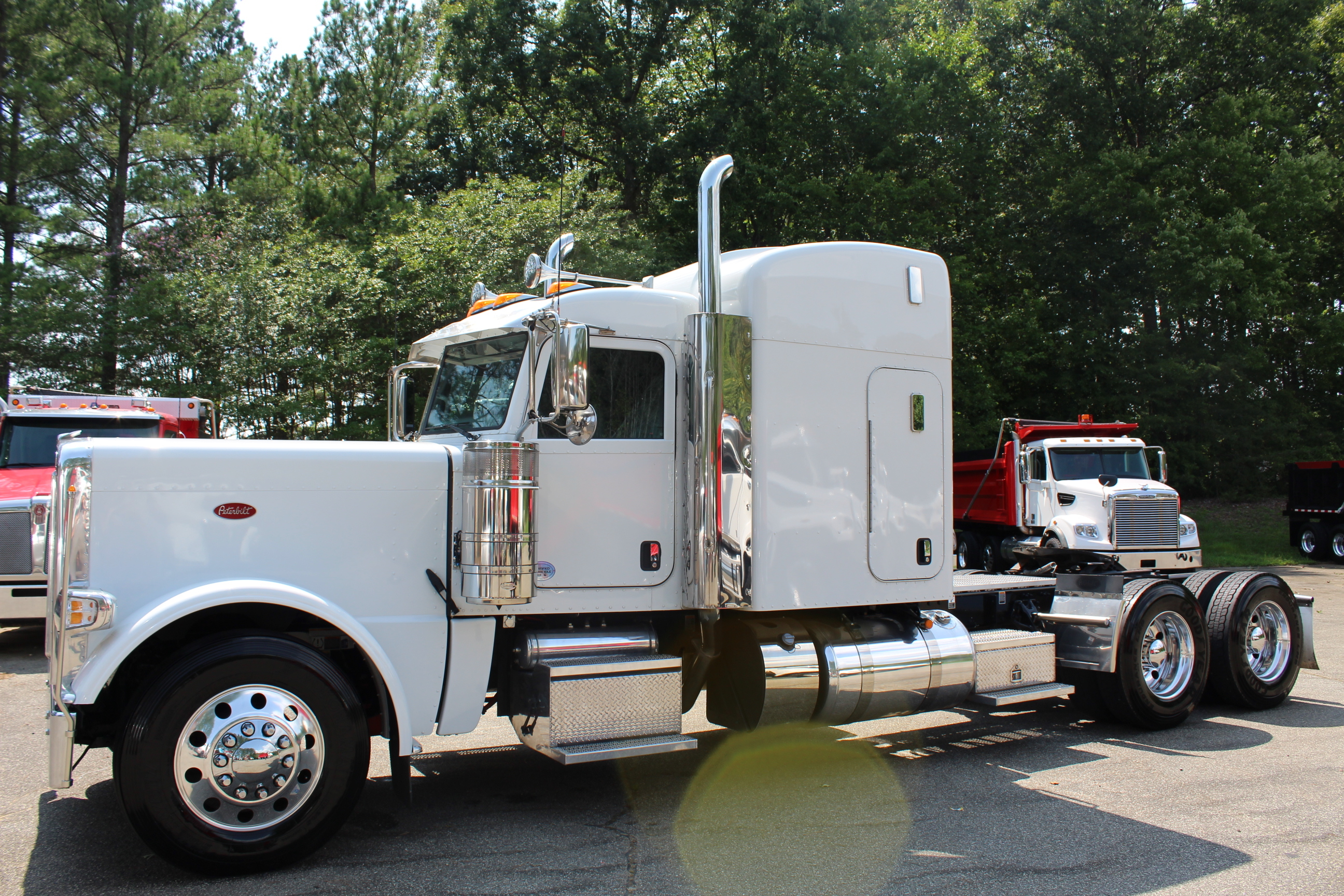 2024 PETERBILT 389 in Mc Leansville, NC