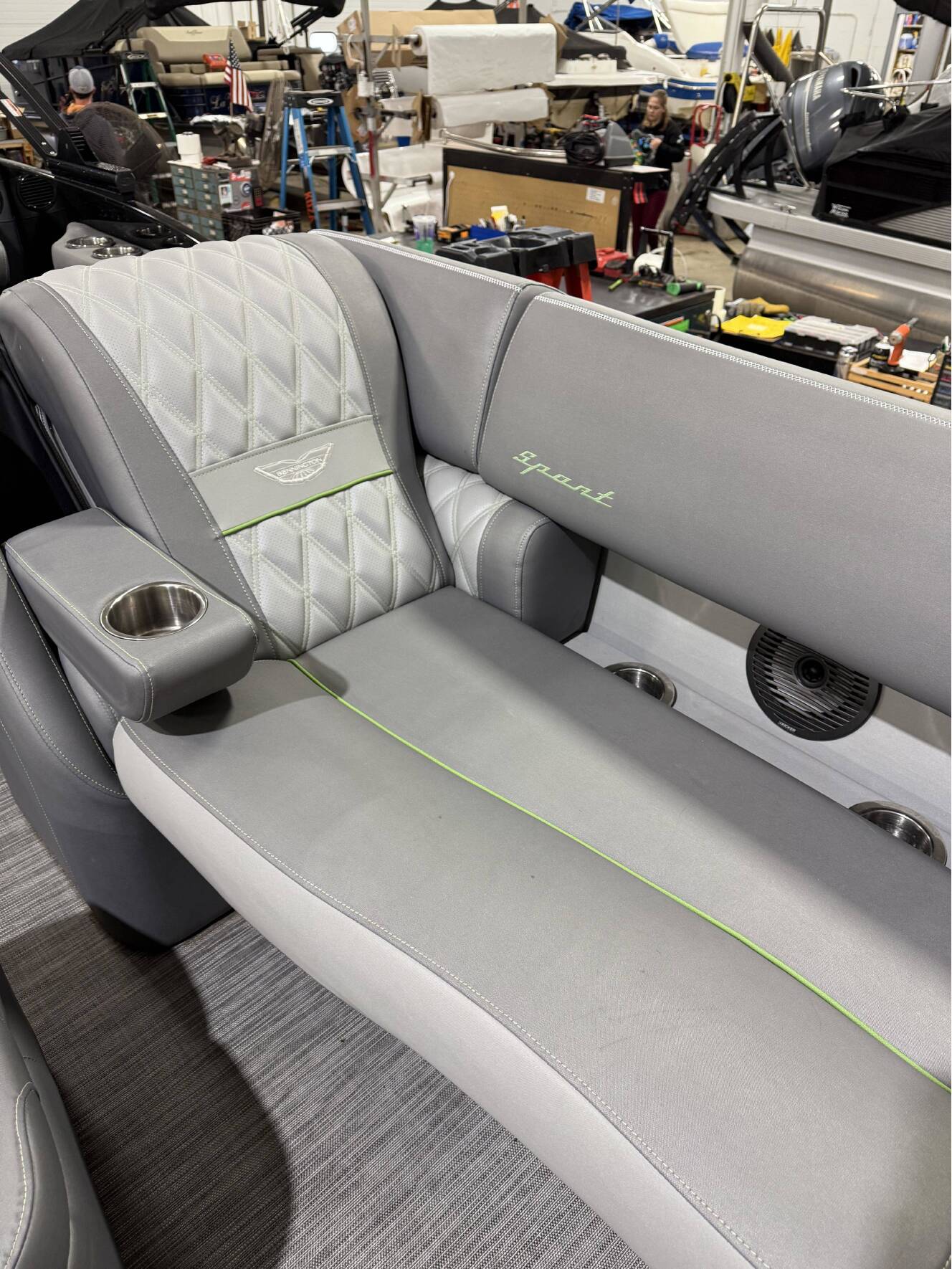 A photo of this 2021 Bennington 23 RXFB