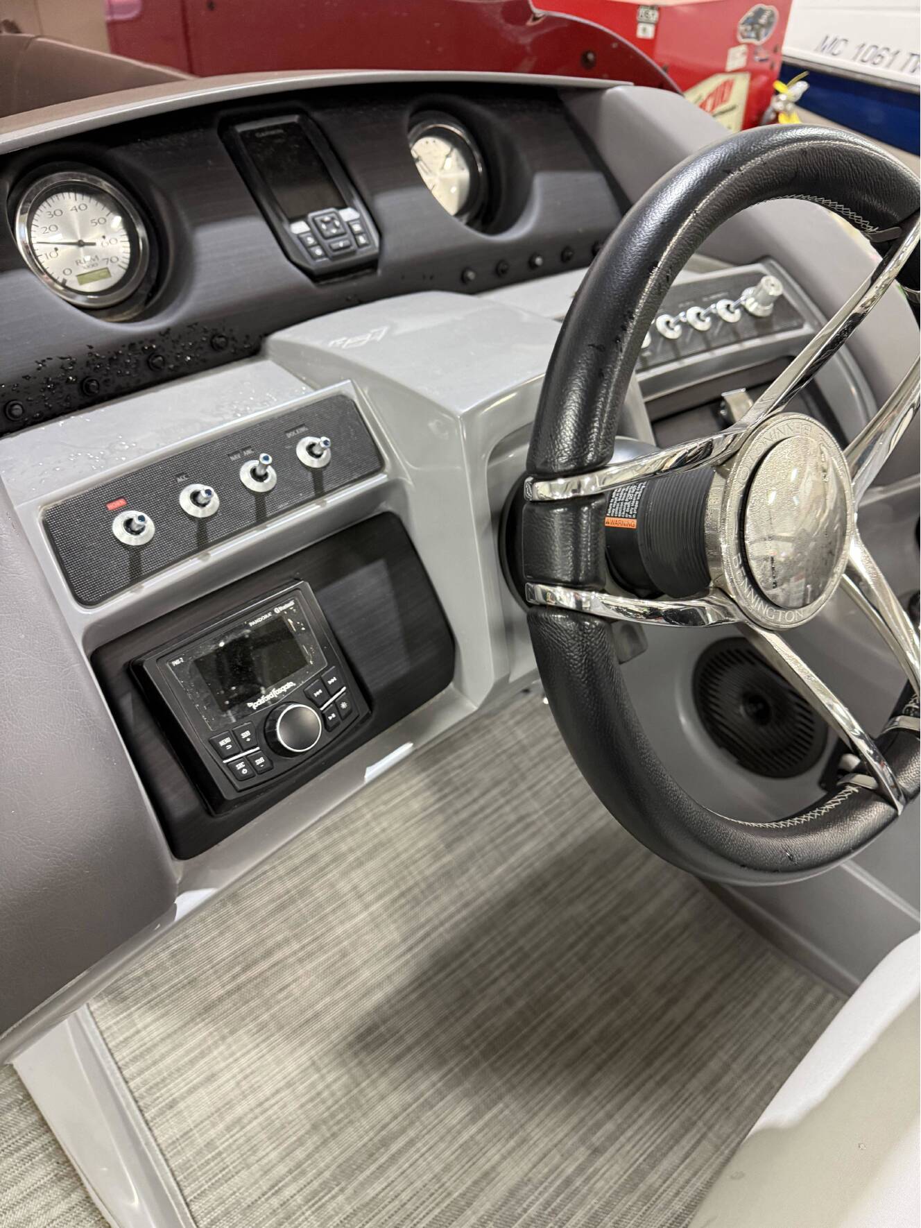A photo of this 2021 Bennington 23 RXFB