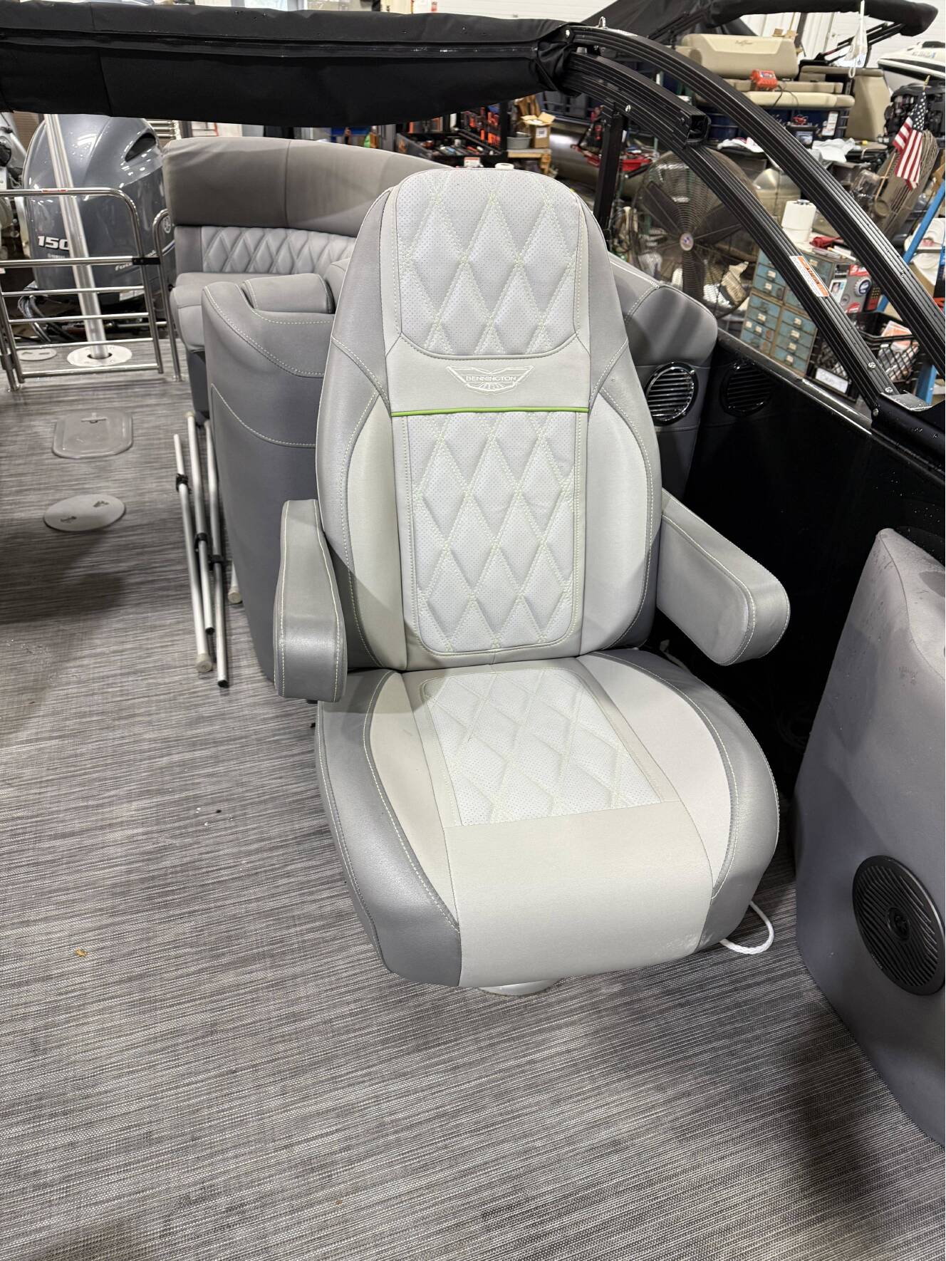 A photo of this 2021 Bennington 23 RXFB