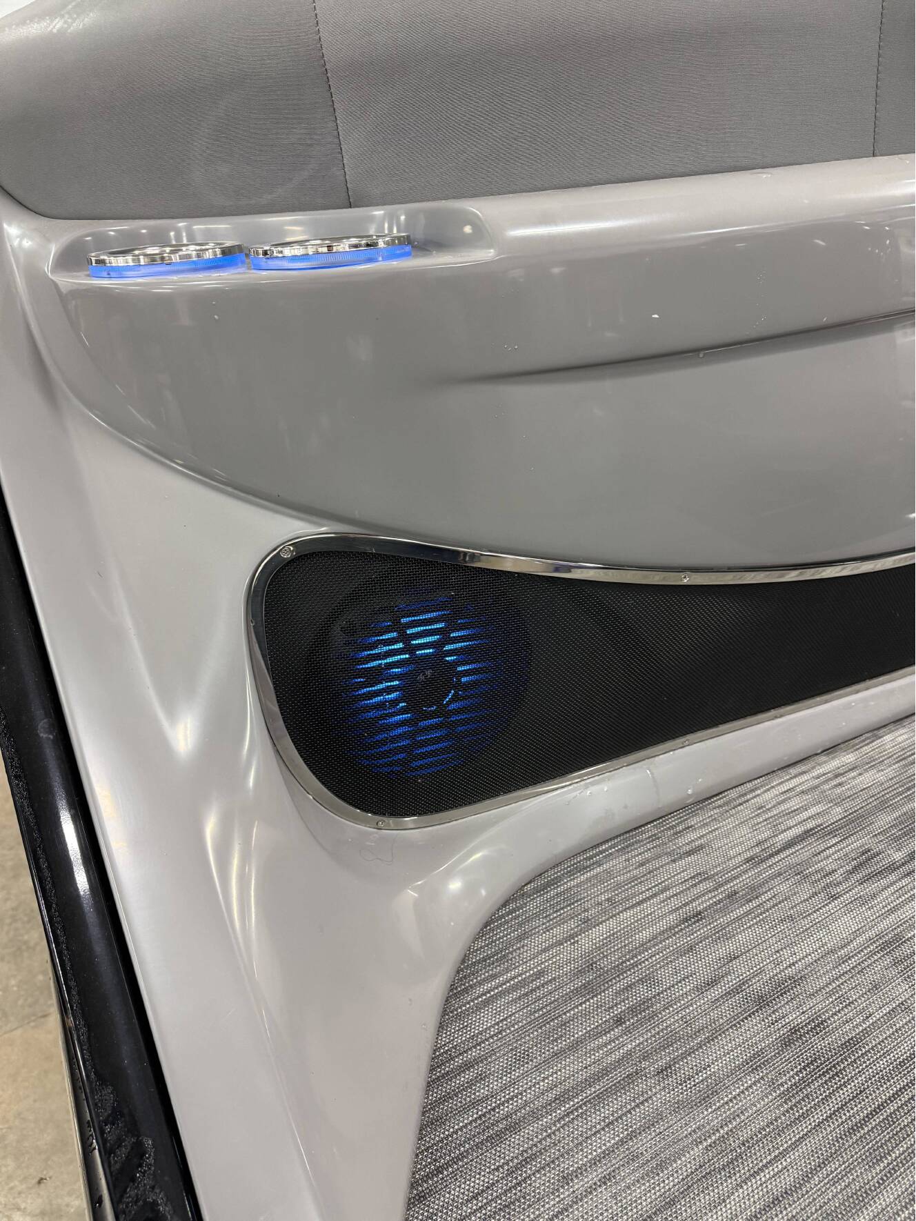 A photo of this 2021 Bennington 23 RXFB