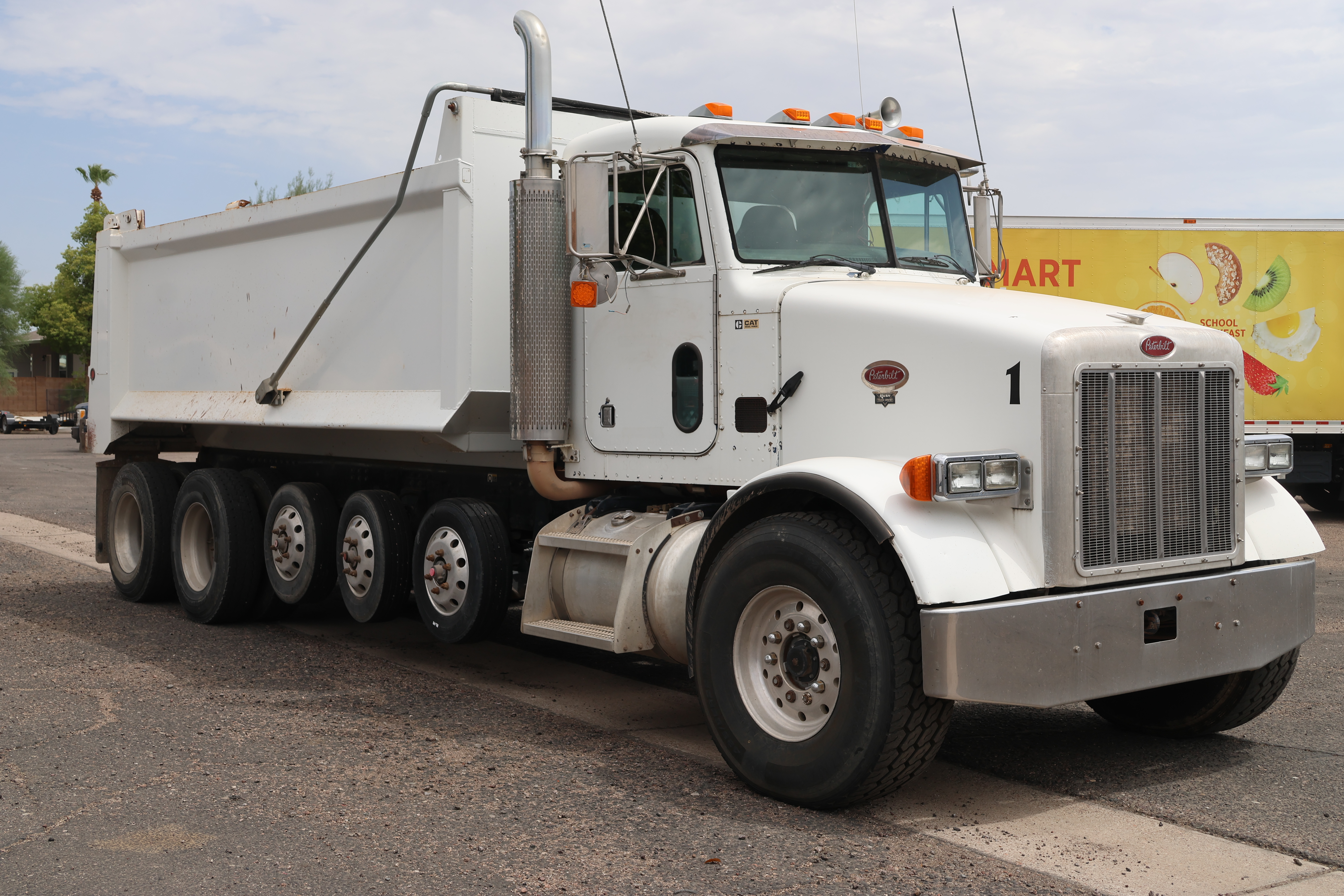 2002 PETERBILT 357 in Mesa, AZ