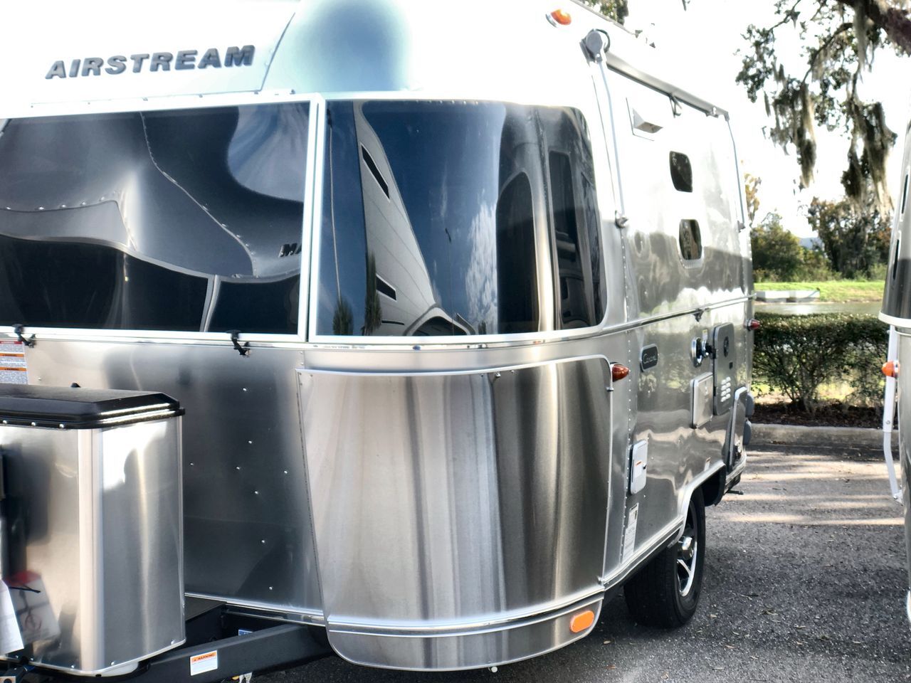 2024 Airstream Caravel 16RB in dover FL