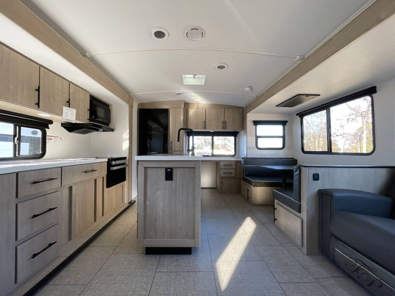 A photo of this 2025 Grand Design Imagine 2670MK