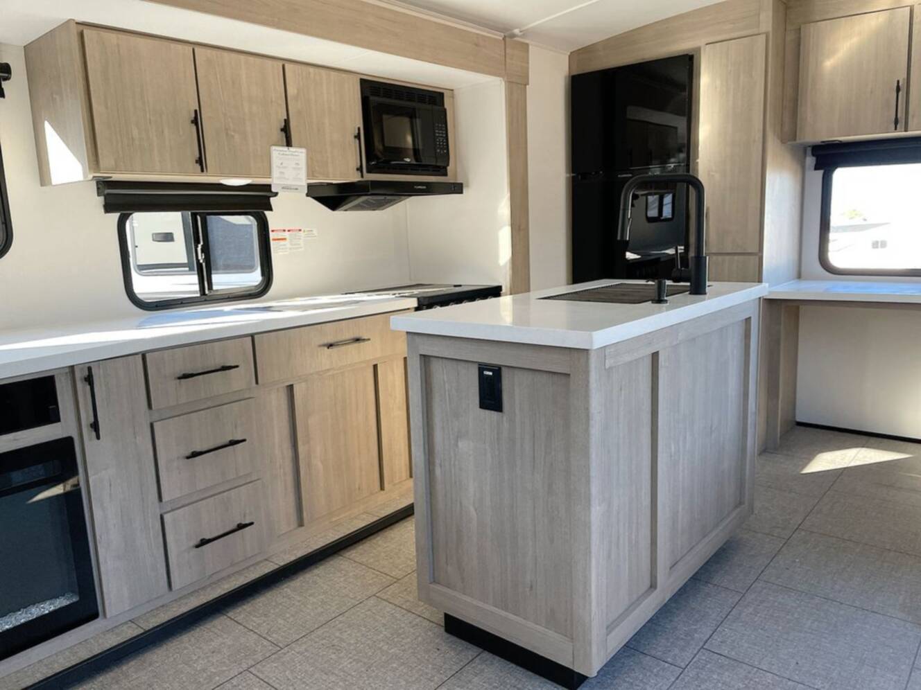 A photo of this 2025 Grand Design Imagine 2670MK