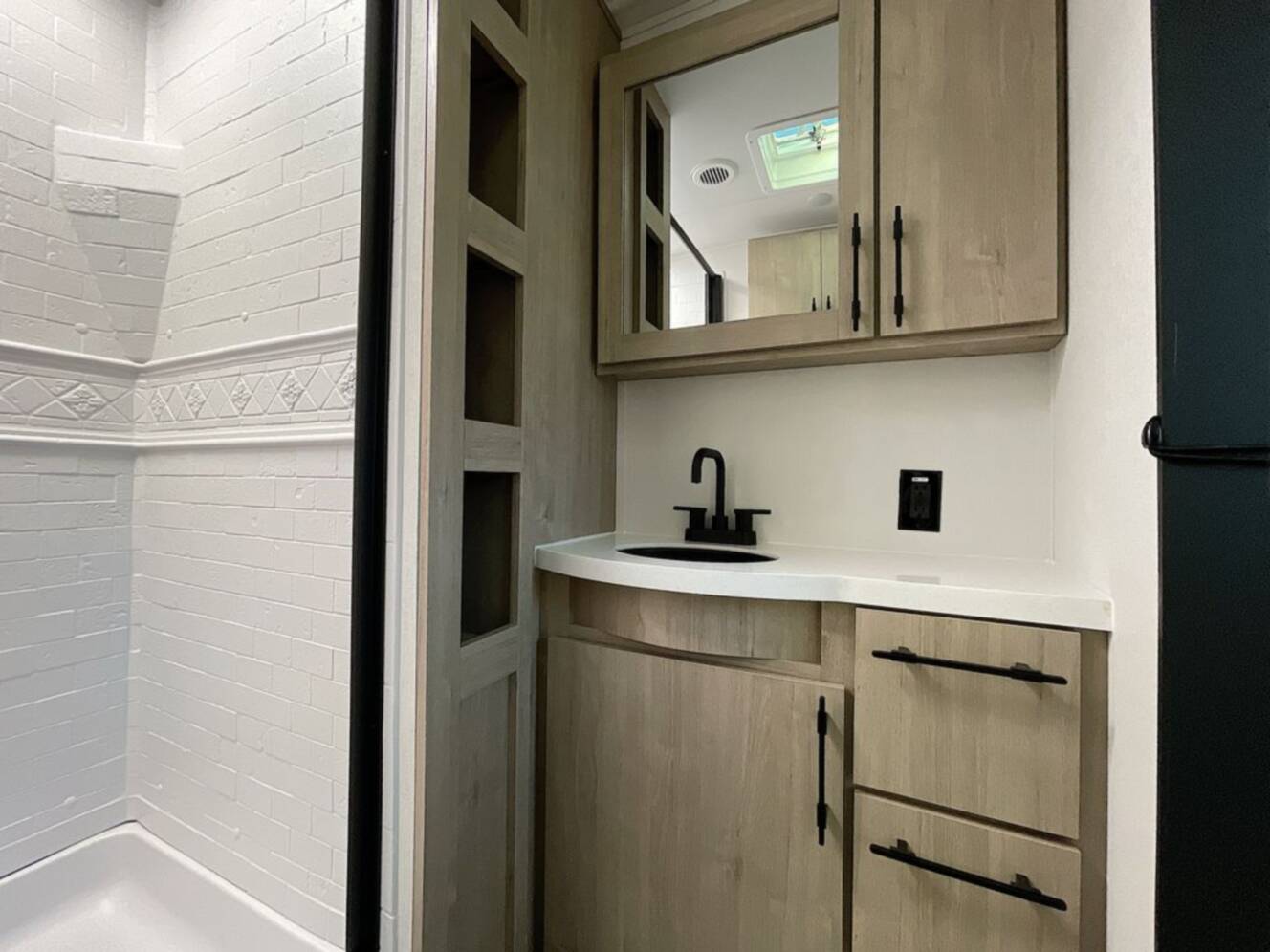 A photo of this 2025 Grand Design Imagine 2670MK