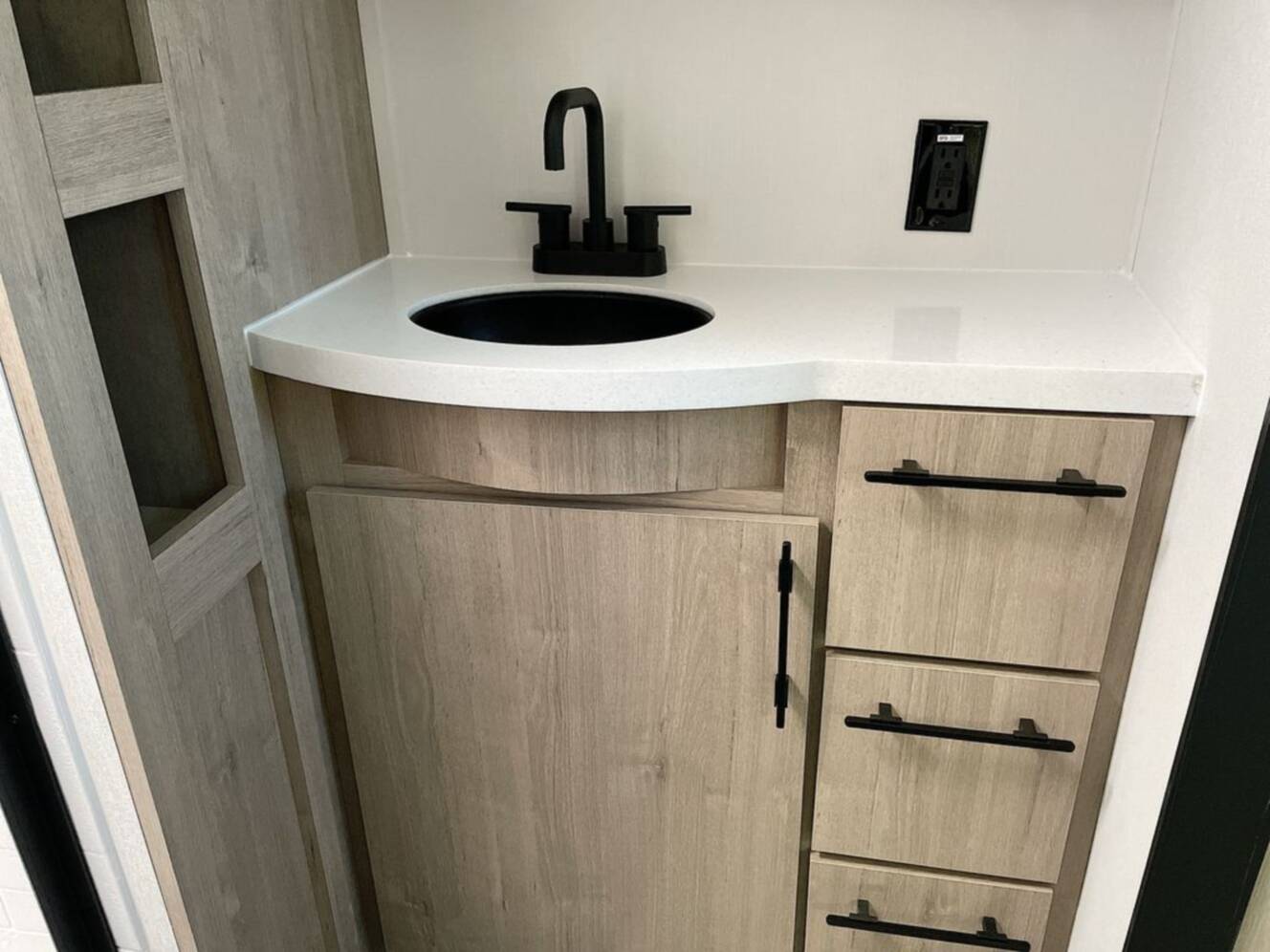 A photo of this 2025 Grand Design Imagine 2670MK