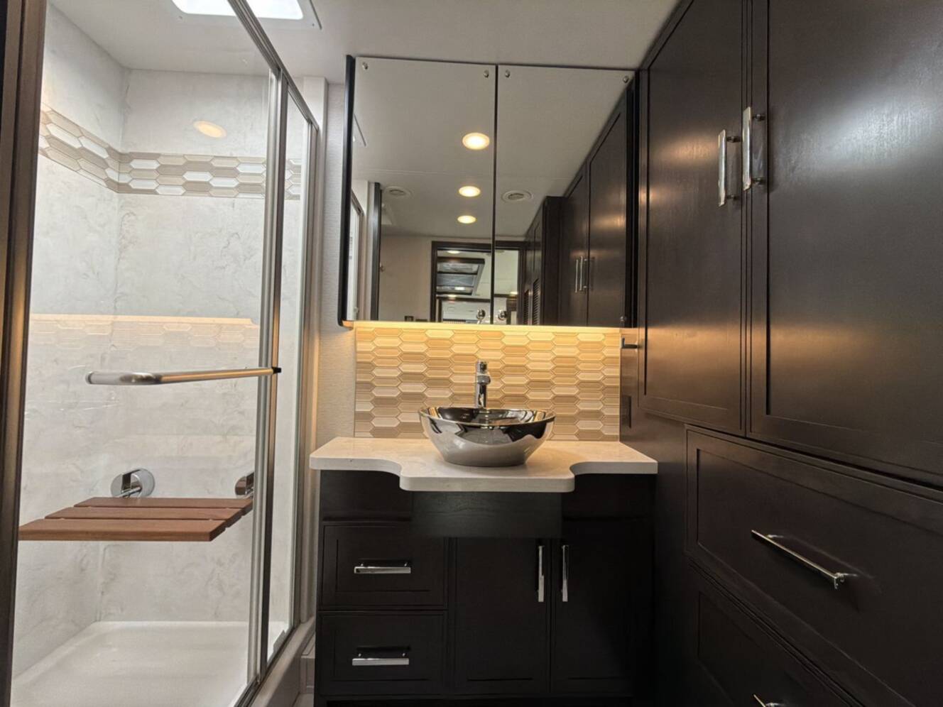 A photo of this 2026 Entegra Coach Centurion 39N