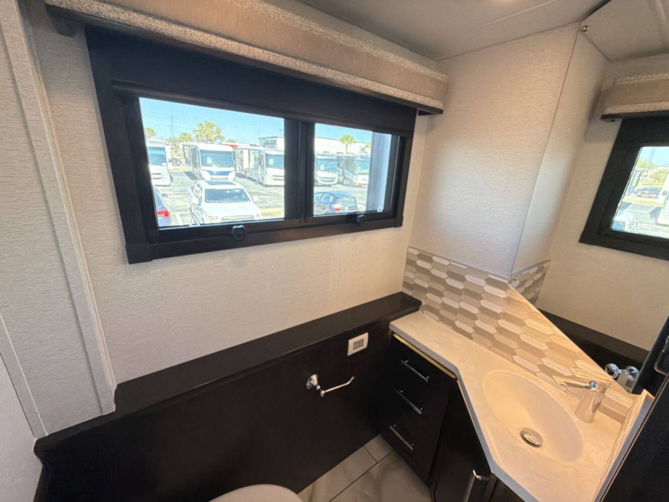 A photo of this 2026 Entegra Coach Centurion 39N