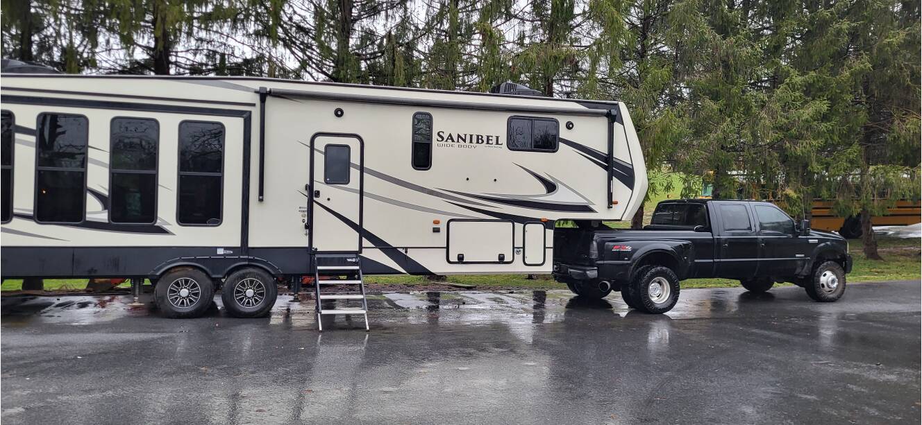 A photo of this 2019 Prime Time SANIBEL 3402WB