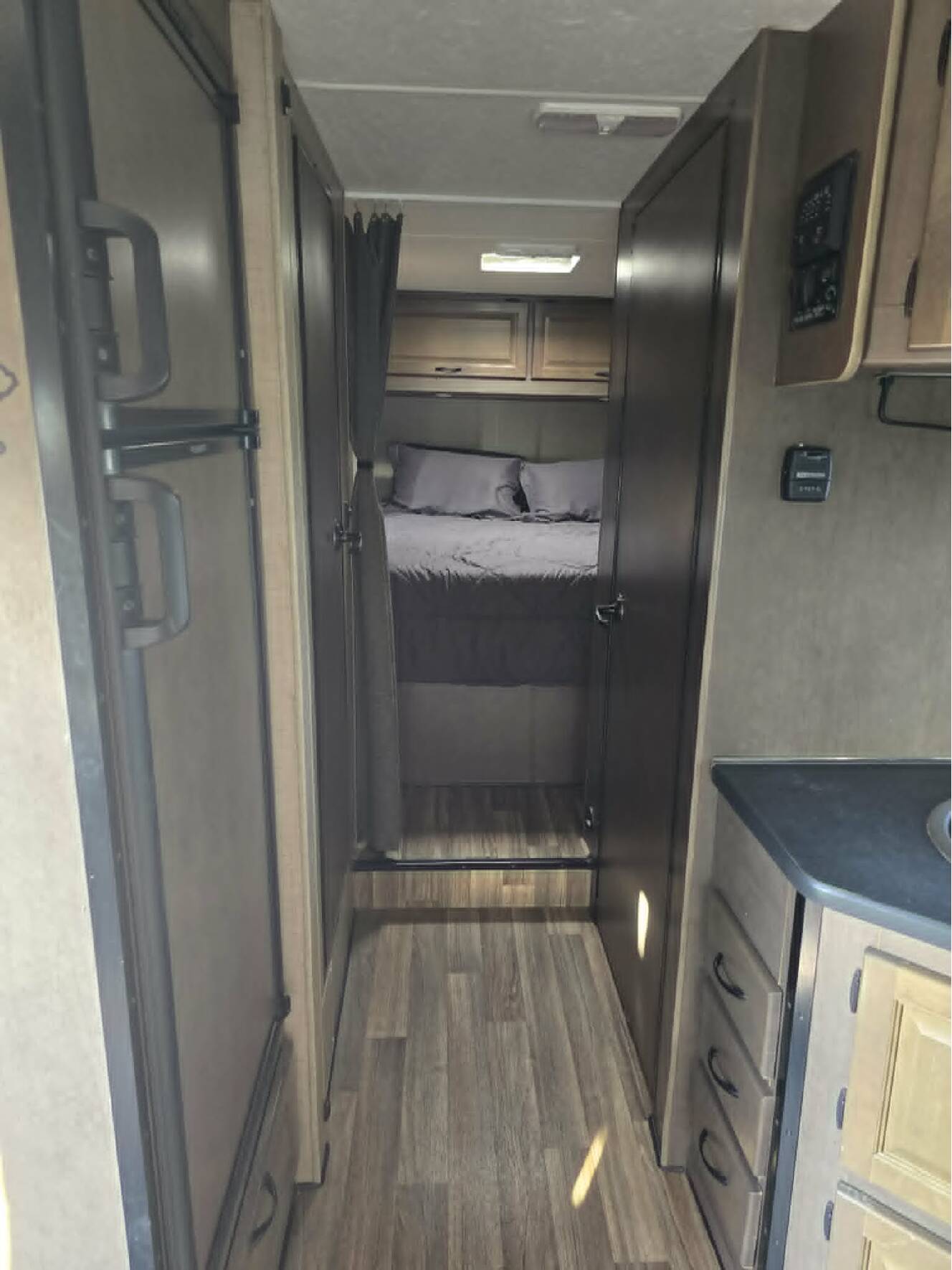 A photo of this 2019 Thor Motor Coach FOUR WINDS MAJESTIC 28A