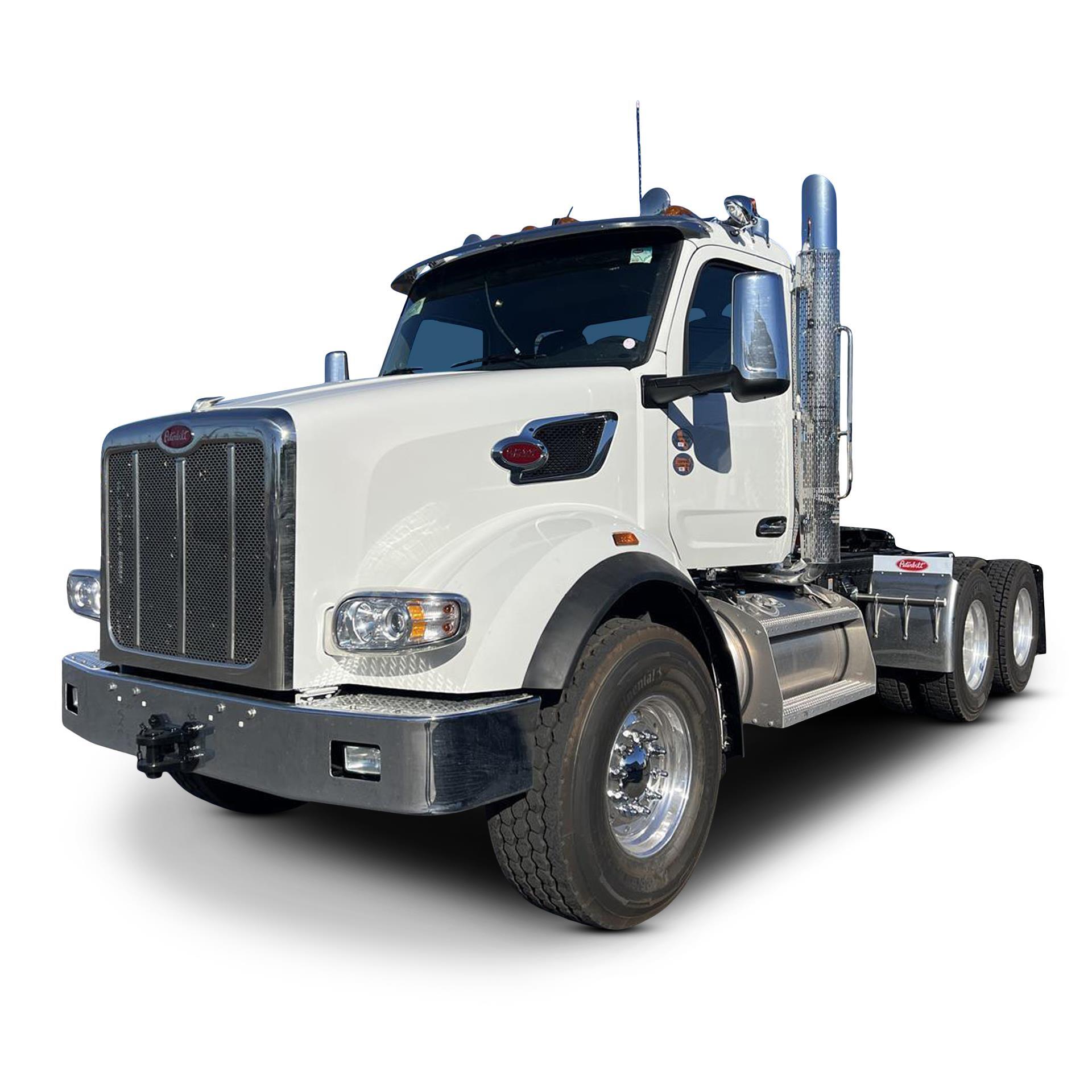 2027 Peterbilt 567 in Sylmar, CA