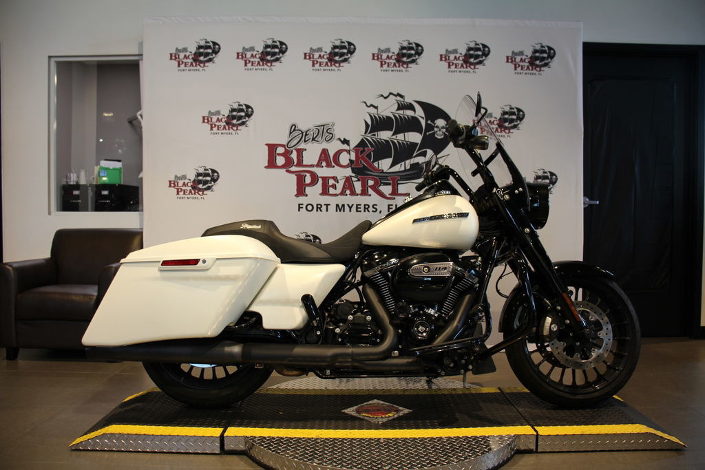 2019 Harley-Davidson Touring FLHRXS ROAD KING SPECIAL SPECIAL in Fort Myers, FL