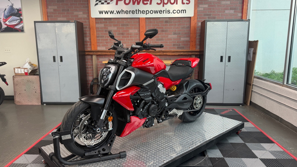 2025 Ducati Diavel V4 V4 in Falls Church, VA