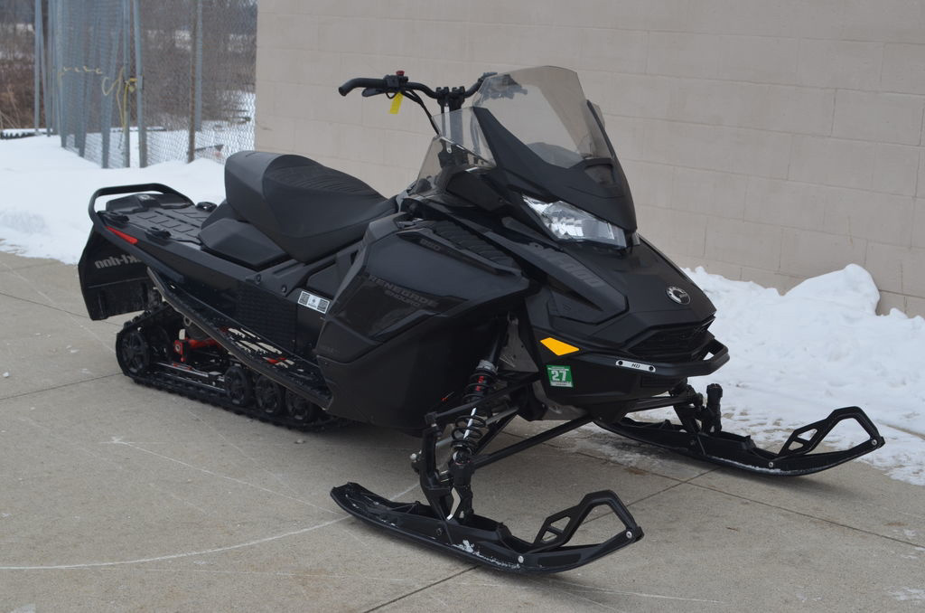 2022 Ski-Doo Renegade Enduro Rotax 850 E-TEC Black in coldwater MI
