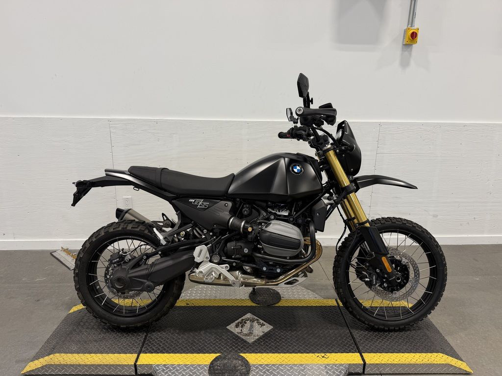 2026 BMW R 12 Black Storm Metallic G/S in Fort Worth, TX