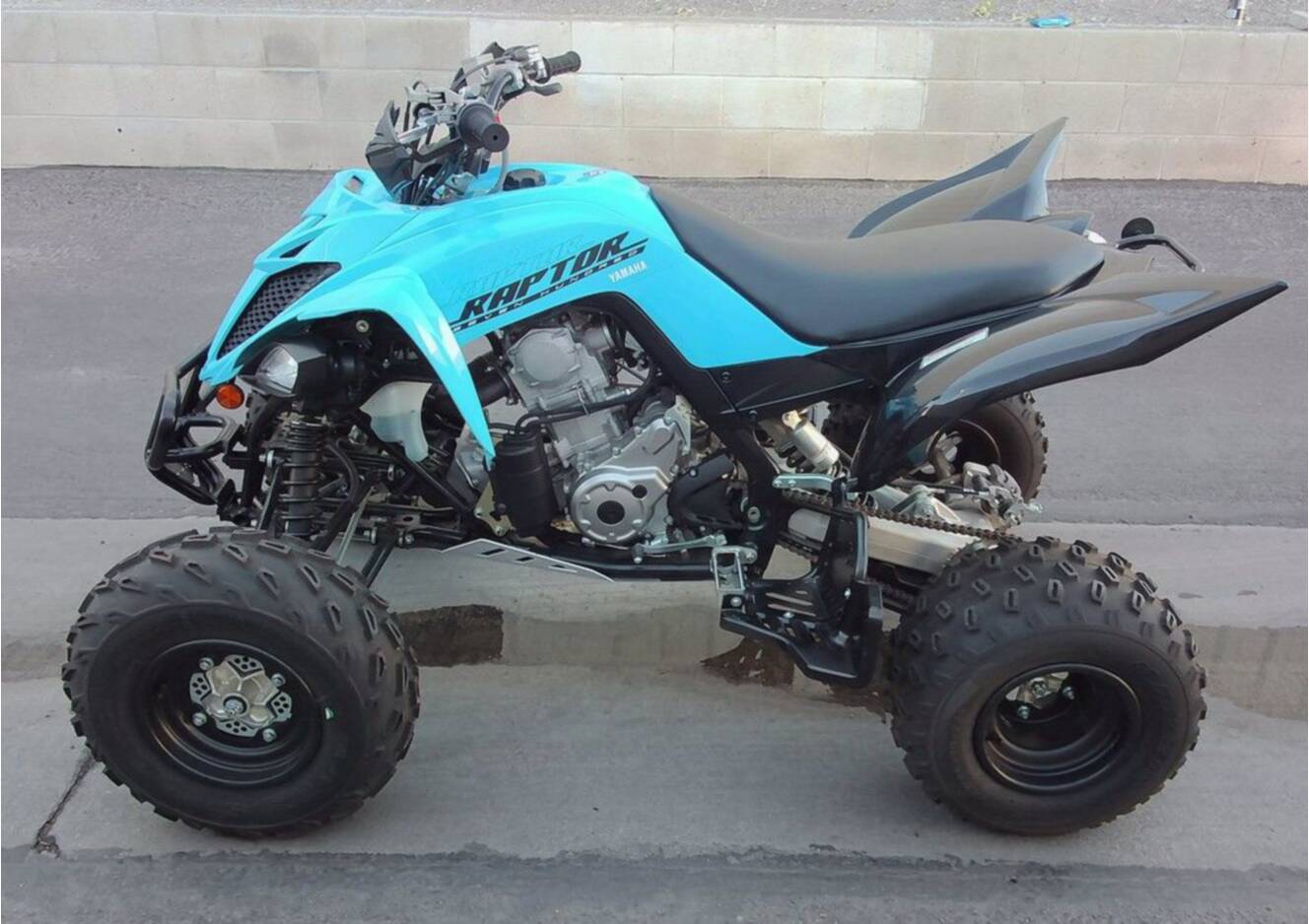 A photo of this 2024 Yamaha Raptor 700