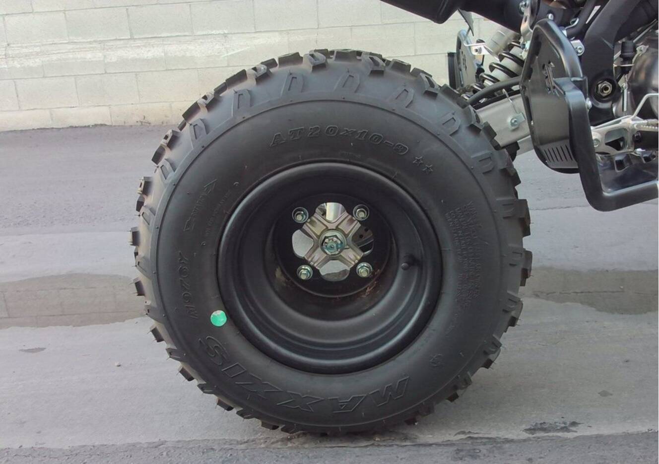 A photo of this 2024 Yamaha Raptor 700
