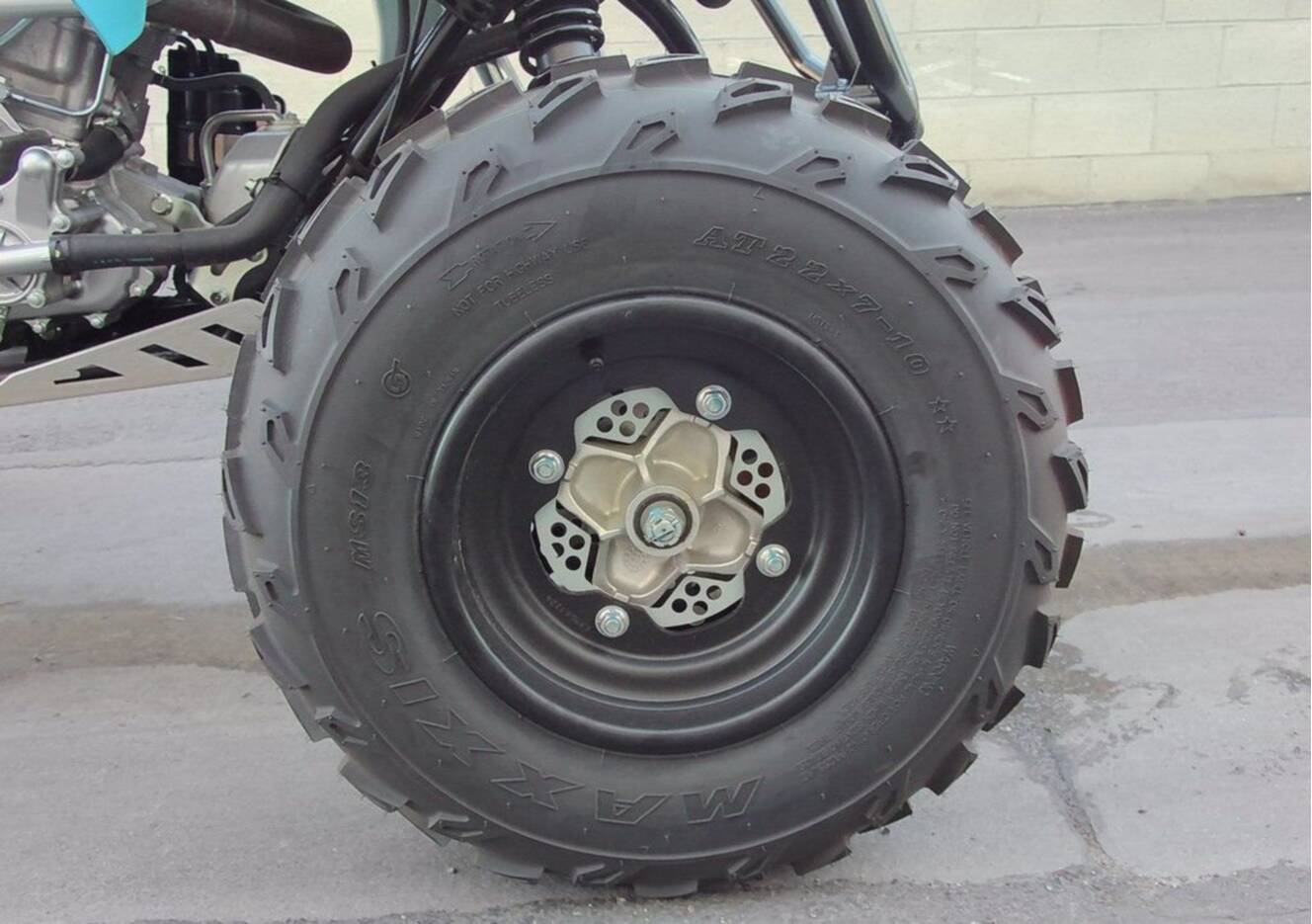 A photo of this 2024 Yamaha Raptor 700