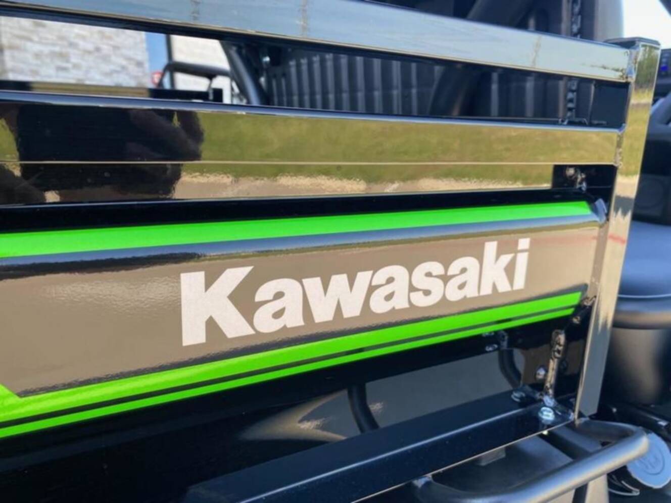 A photo of this 2027 Kawasaki Mule SX 4x4 XC LE