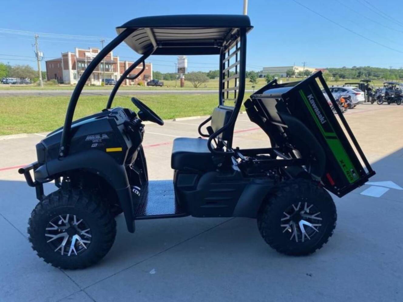 A photo of this 2027 Kawasaki Mule SX 4x4 XC LE