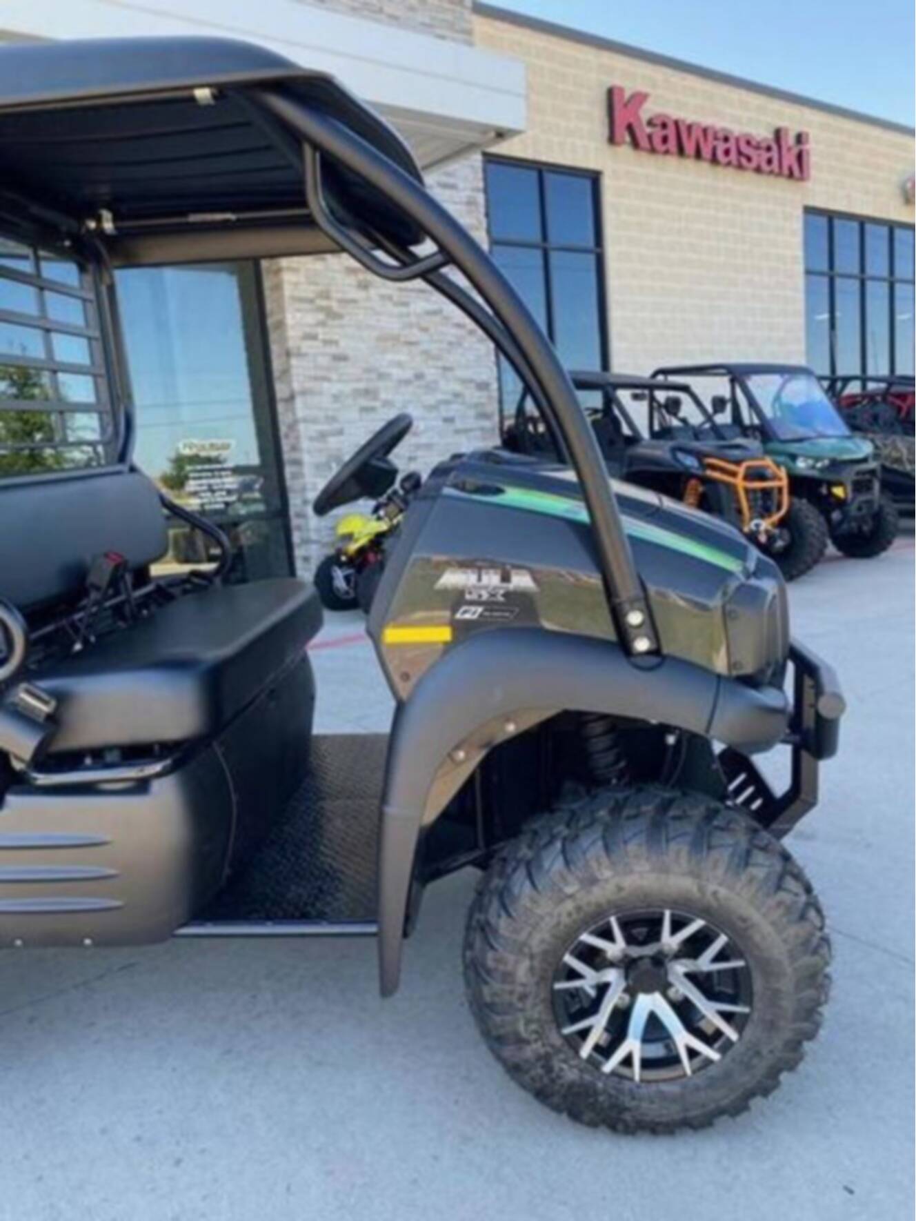 A photo of this 2027 Kawasaki Mule SX 4x4 XC LE