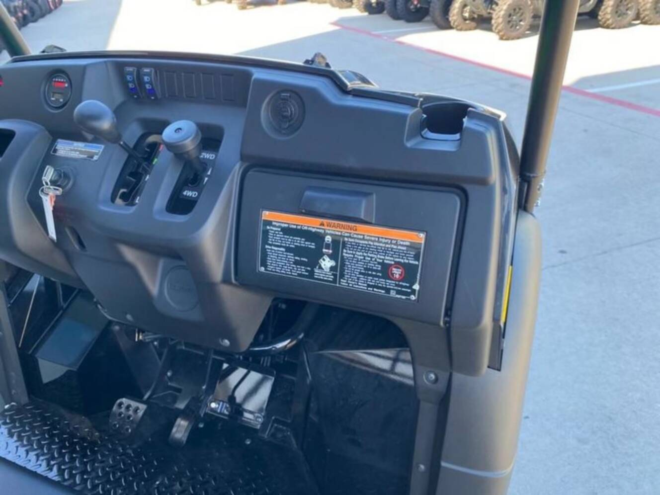 A photo of this 2027 Kawasaki Mule SX 4x4 XC LE