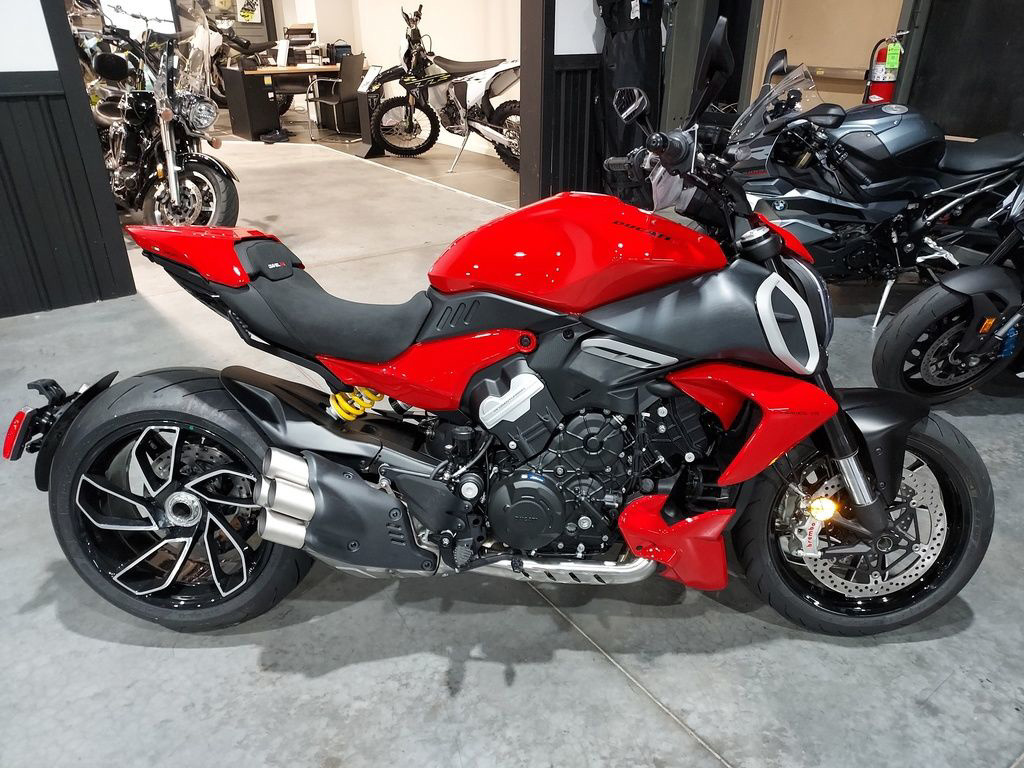 2025 Ducati Diavel V4 V4 in Camp Hill, PA