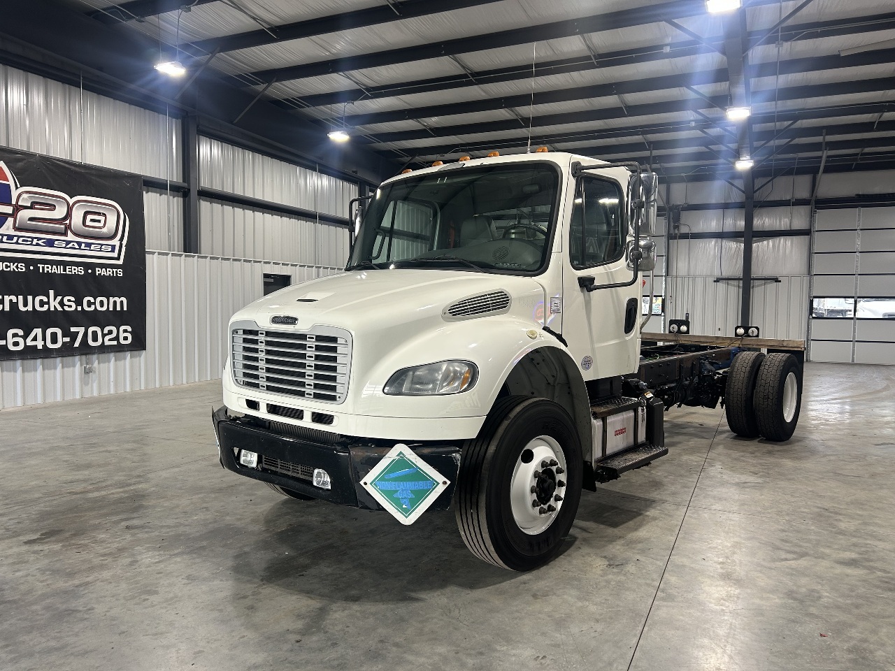 2016 FREIGHTLINER BUSINESS CLASS M2 106 in Pell City, AL