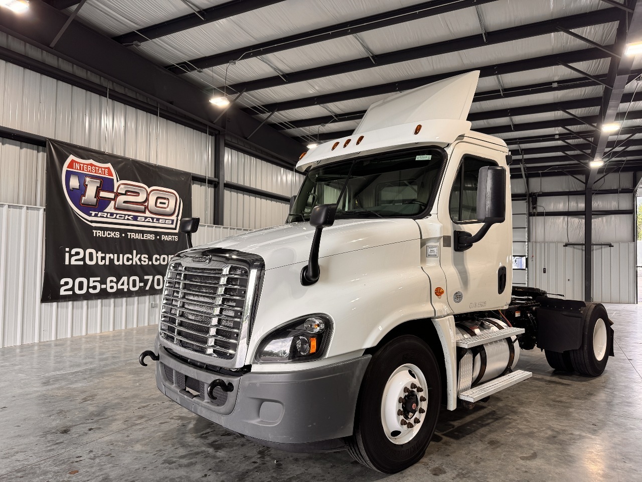 2017 FREIGHTLINER CASCADIA 125 in Pell City, AL