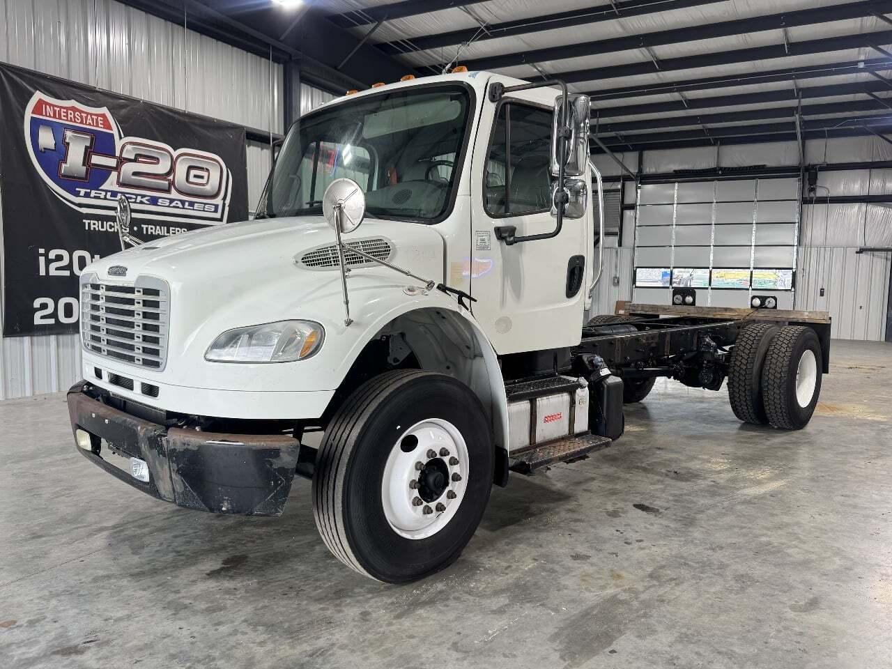 2017 FREIGHTLINER BUSINESS CLASS M2 106 in Pell City, AL