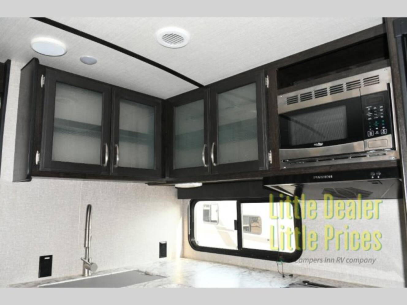 A photo of this 2019 Grand Design Imagine 2800BH