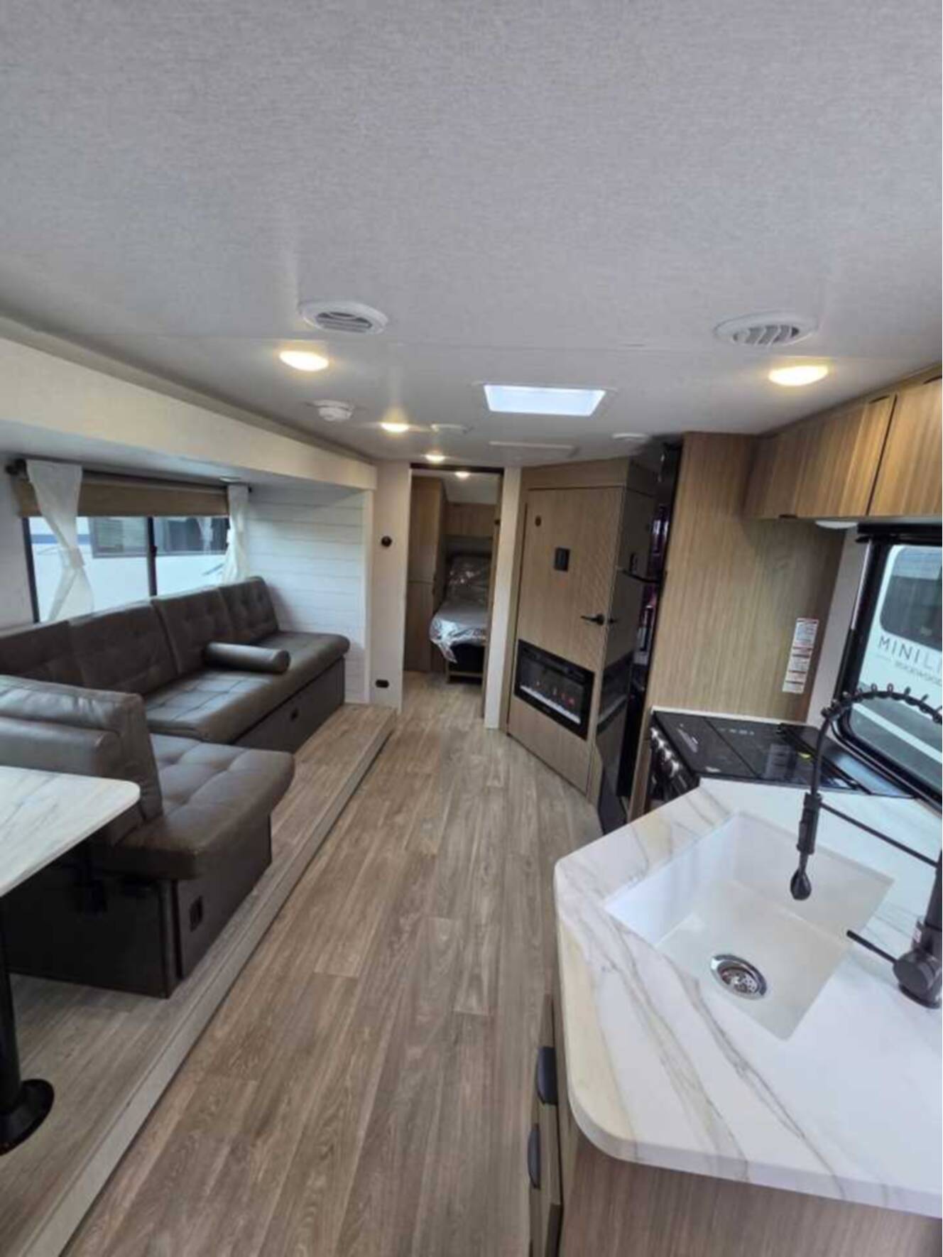 A photo of this 2027 Salem Cruise Lite 25ICE