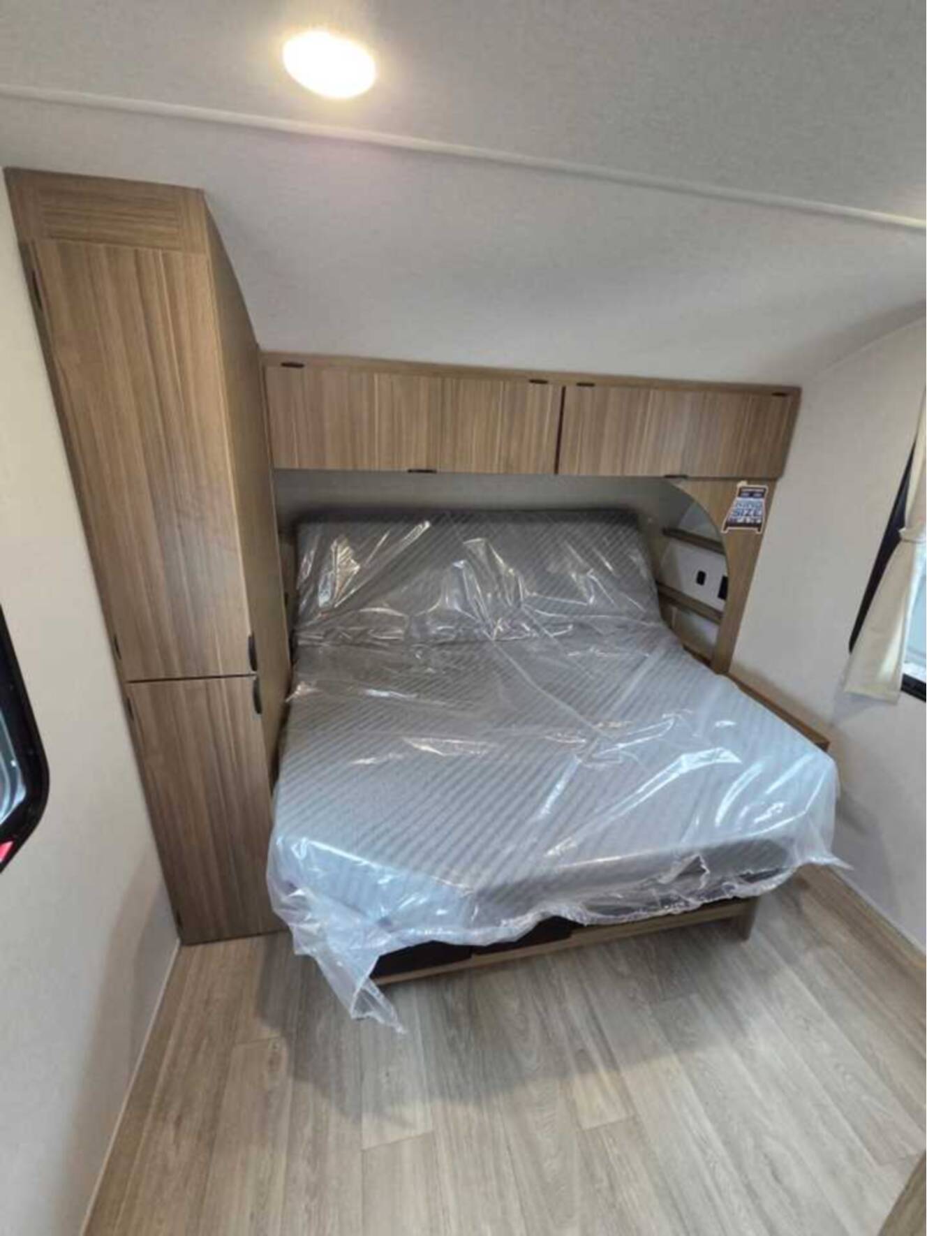A photo of this 2027 Salem Cruise Lite 25ICE