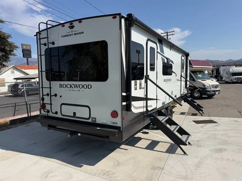2027 Forest River ULTRALITE 2618RD Rockwood