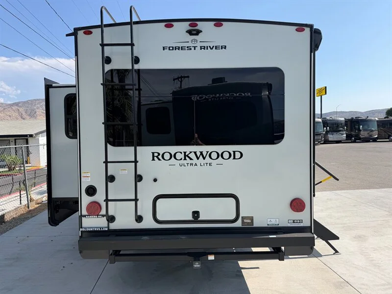 2027 Forest River ULTRALITE 2618RD Rockwood
