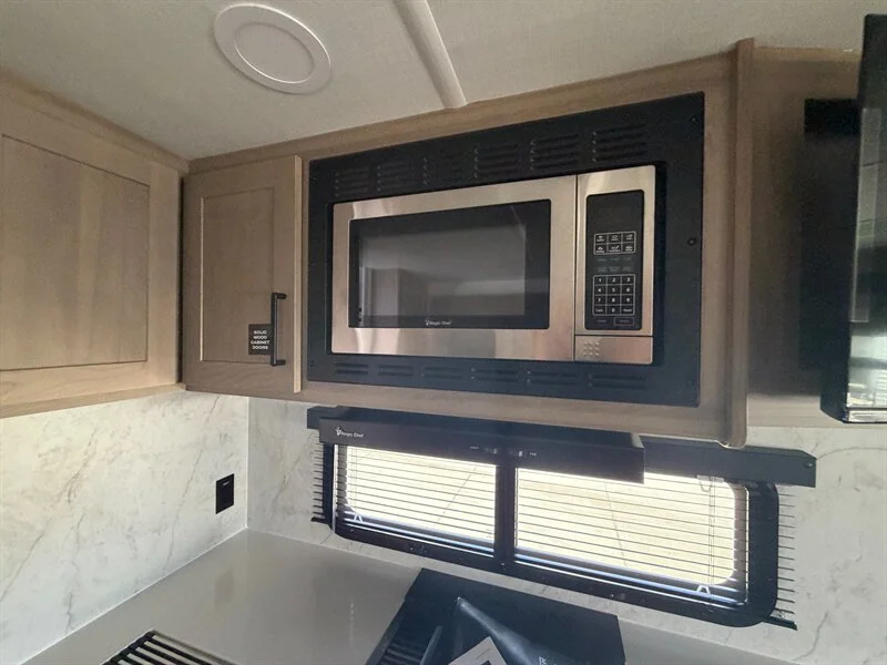 2027 Forest River ULTRALITE 2618RD Rockwood