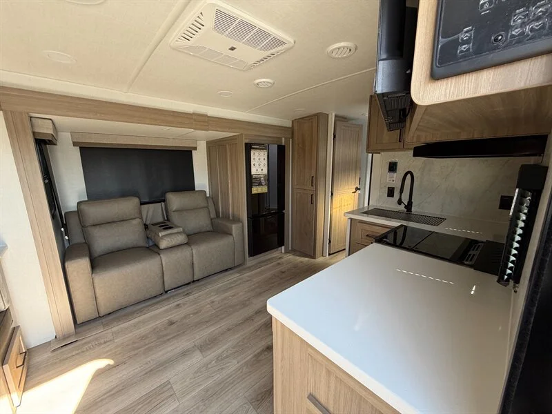 2027 Forest River ULTRALITE 2618RD Rockwood