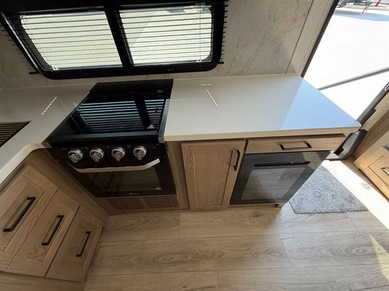 2027 Forest River ULTRALITE 2618RD Rockwood