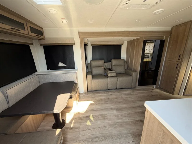 2027 Forest River ULTRALITE 2618RD Rockwood