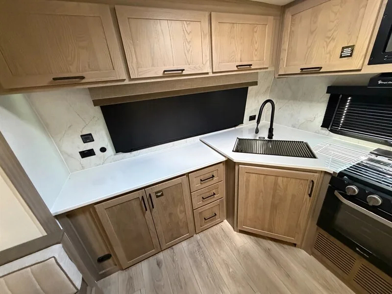 2027 Forest River ULTRALITE 2608BS Rockwood