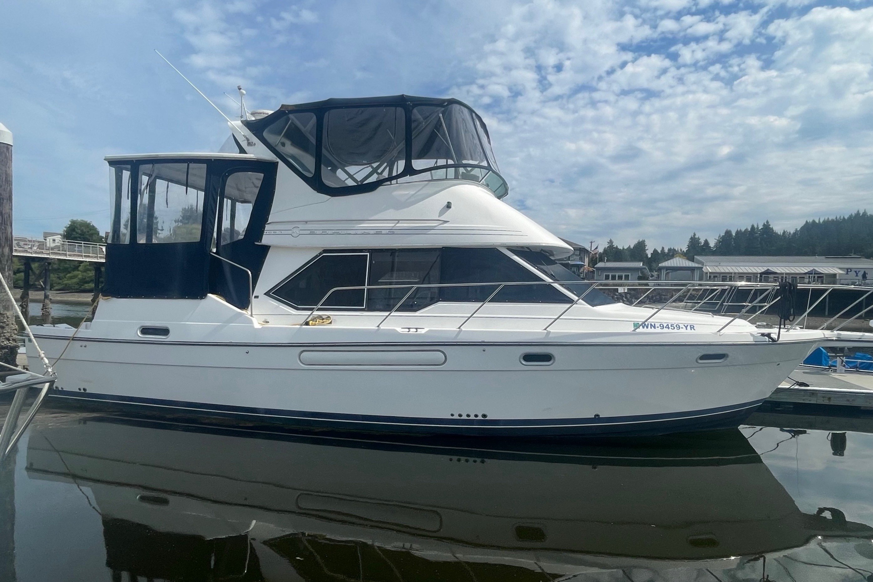 1999 Bayliner 4087 Aft Cabin Motoryacht in seattle WA
