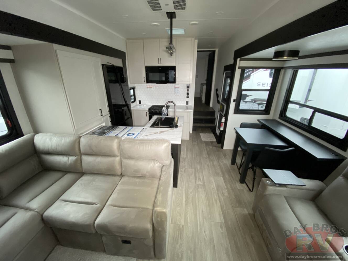 A photo of this 2027 Jayco Seismic 395