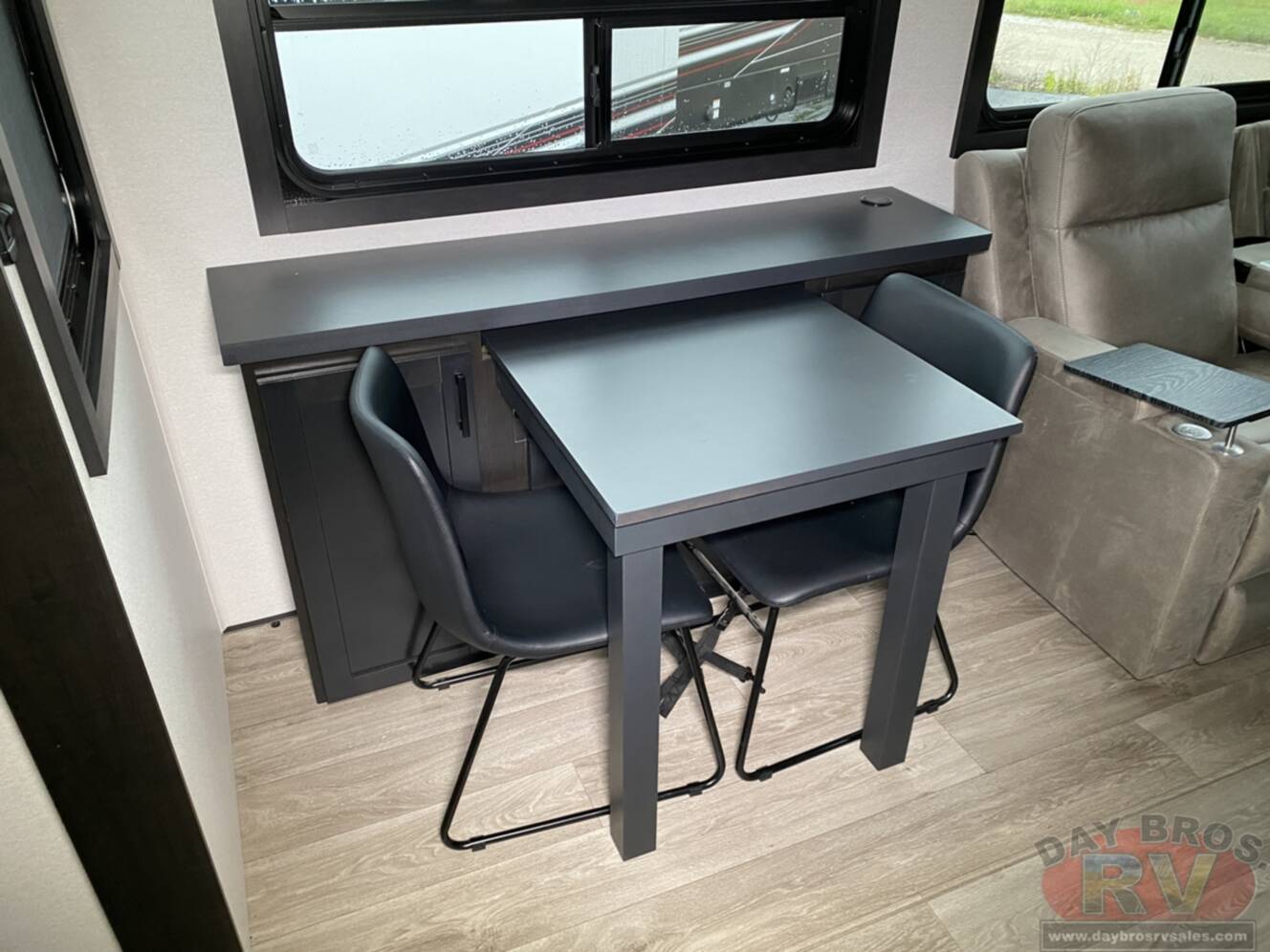 A photo of this 2027 Jayco Seismic 395